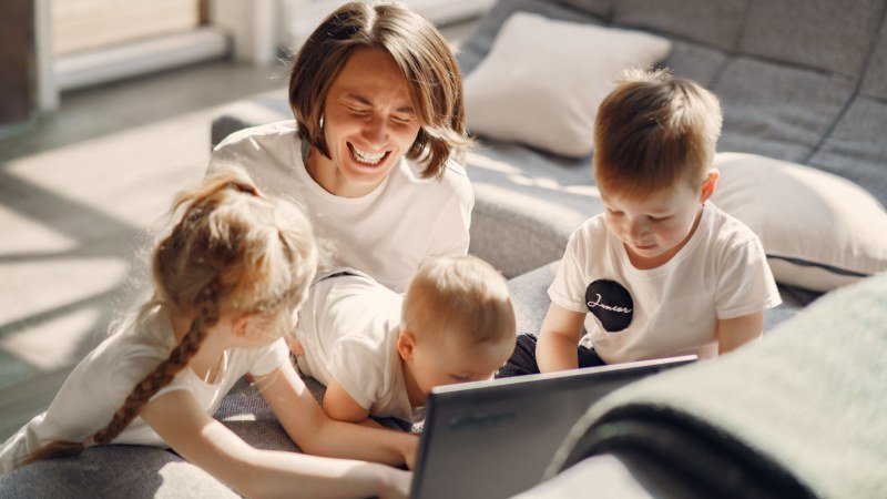 busy mom content workflow