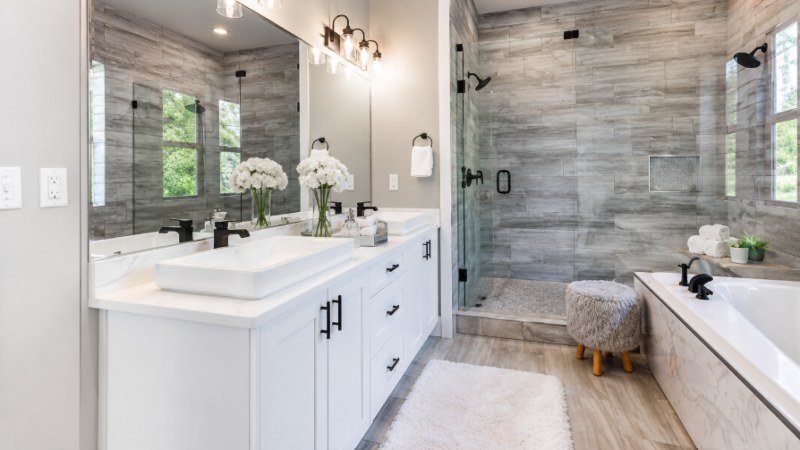 Home remodeling contractor renovating a modern kitchen for homeowners in Maryland